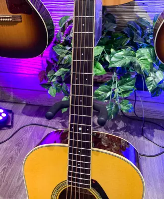 Yamaha - A.R.E. Dreadnought Acoustic/Electric Guitar 3